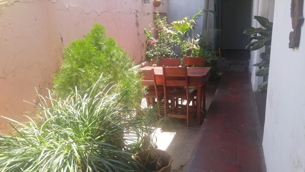 Casa Nica Leon Hostel Exterior foto